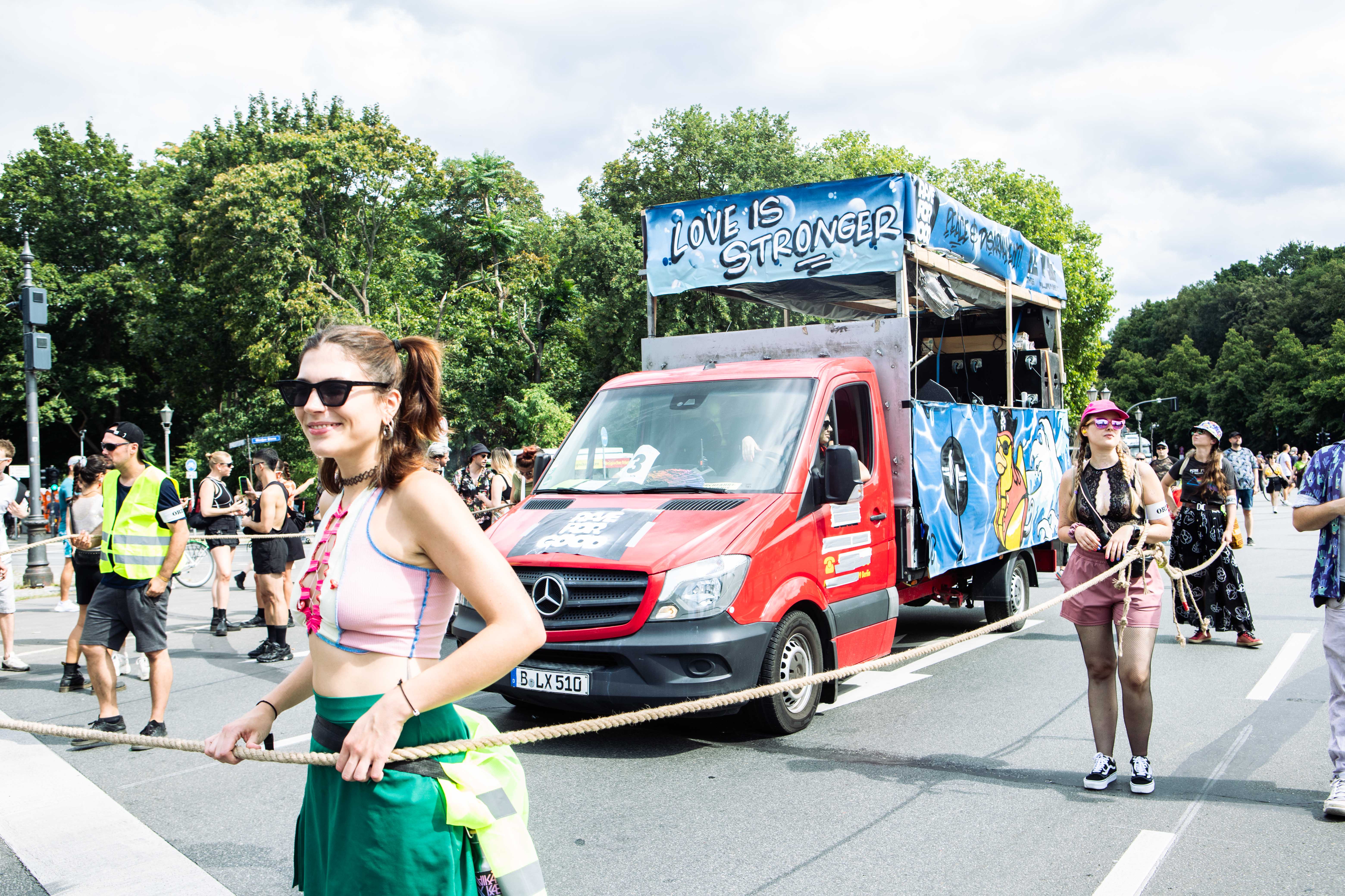 Rave for Good float at Rave The Planet